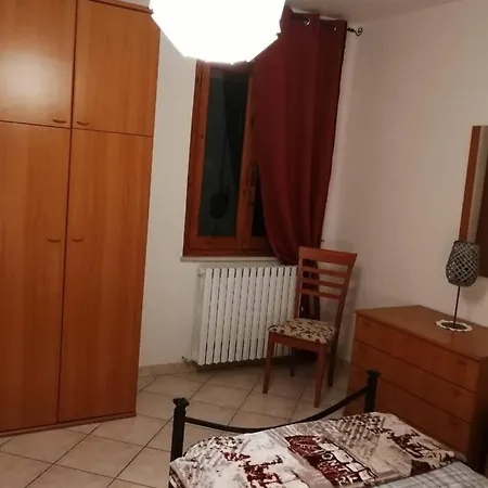Rosso Di Sera Casa Vacanze * Озимо